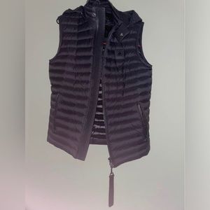 Moose knuckles vest